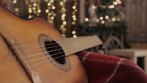 Top 6 Fingerstyle Guitar Christmas Albums