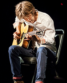 Eric Johnson - Top 25 Fingerstyle Guitar Players