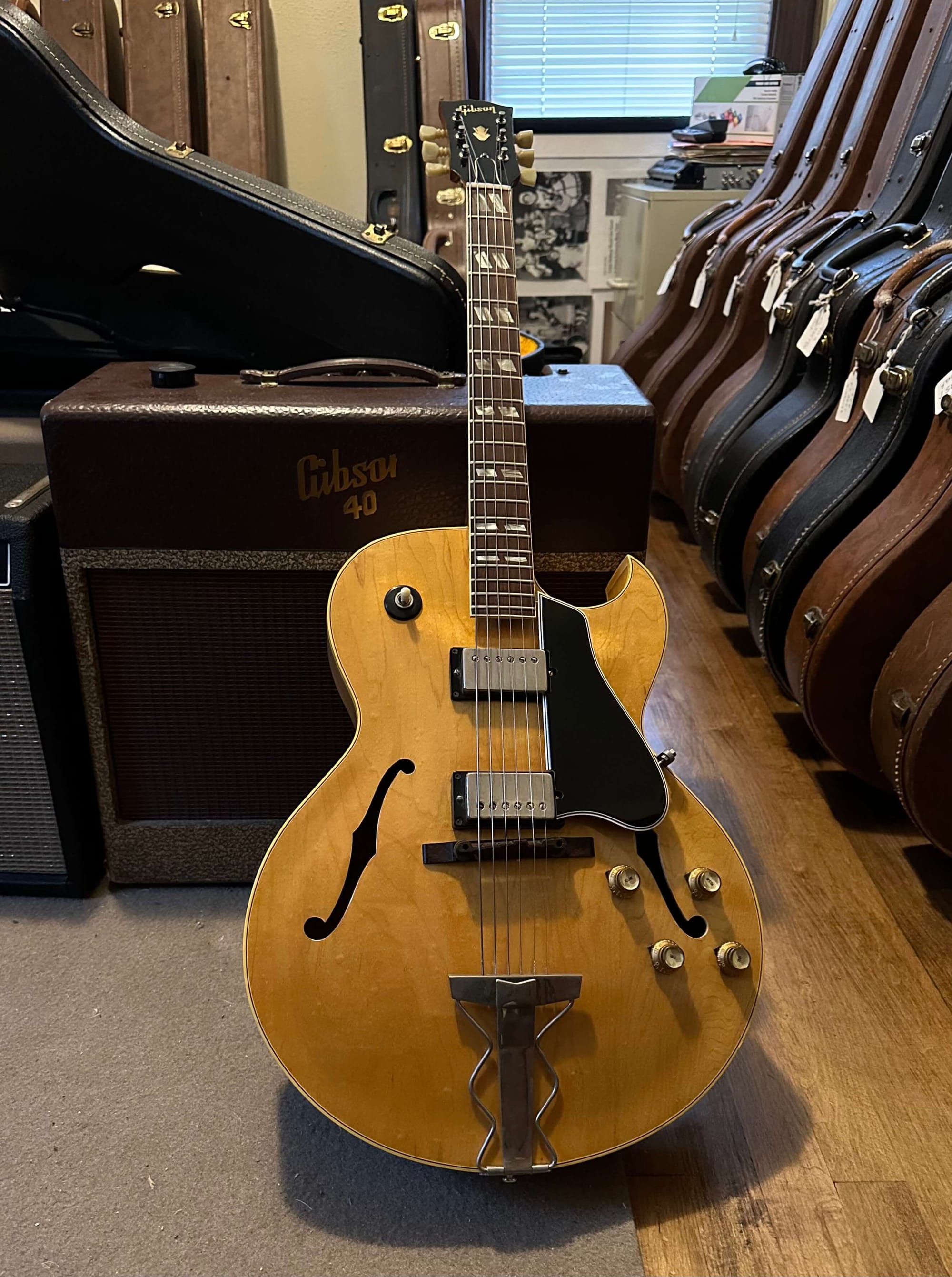 Gibson ES-175